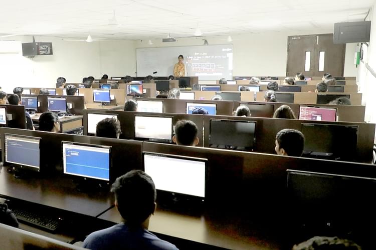 A. P. Shah Institute of Technology Thane Comp  Labs photo 3